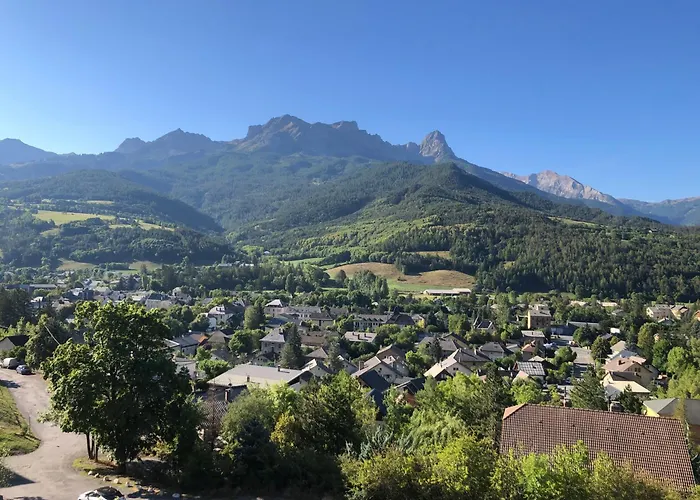 F2 Avec Très Belle Vue Montagne Appartement Barcelonnette
