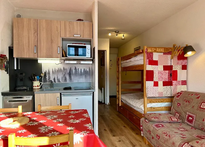 Appartement F2 Avec Très Belle Vue Montagne