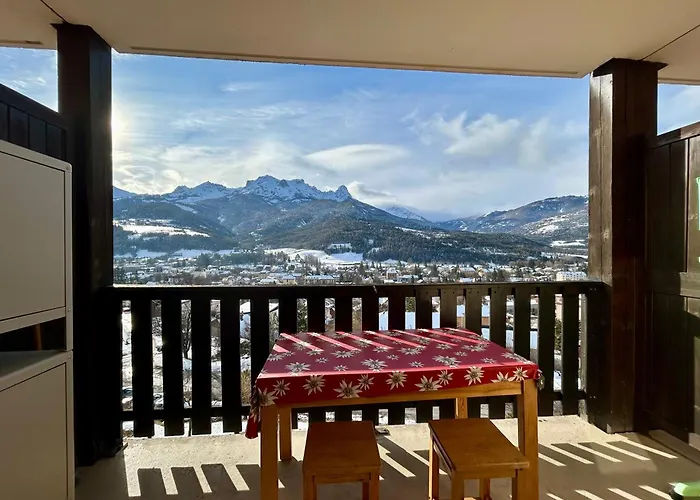 F2 Avec Très Belle Vue Montagne Barcelonnette