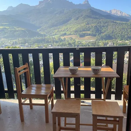 F2 Avec Tres Belle Vue Montagne *
