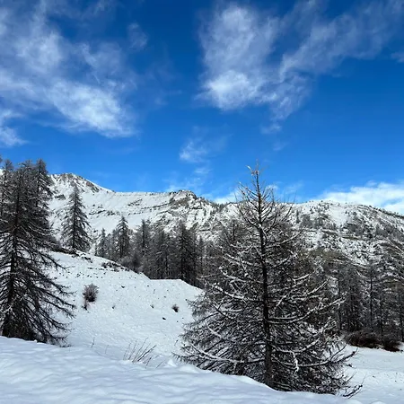F2 Avec Tres Belle Vue Montagne